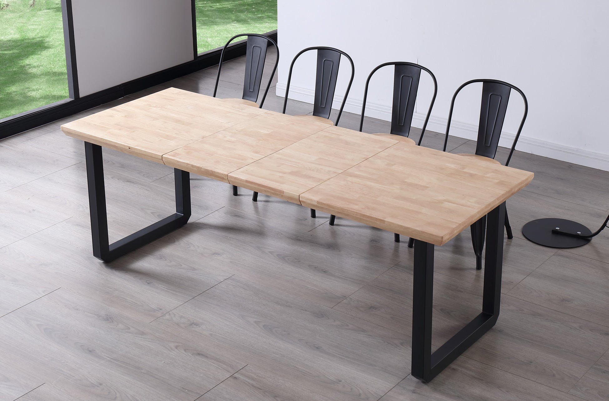 Mesa de comedor extensible Leo roble claro 140(180-220)x80x77cm